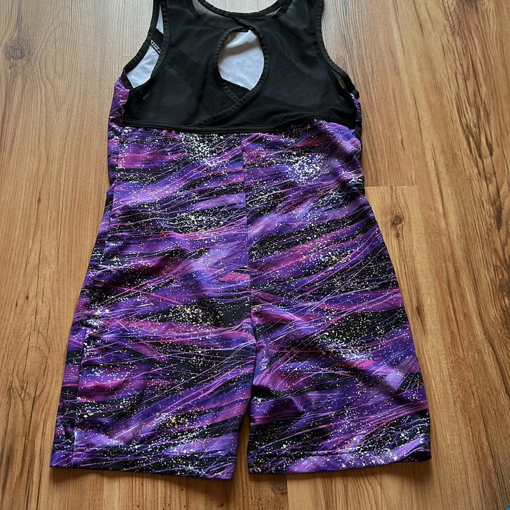 Danskin Now Black‎ and Gray Activewear